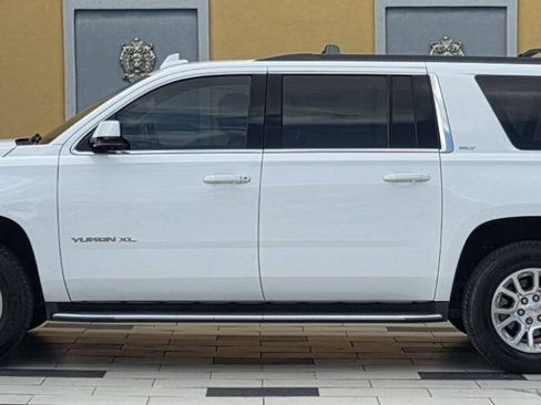 Used 2019 GMC Yukon XL SLT w/ HD Trailering Package RWD image 4