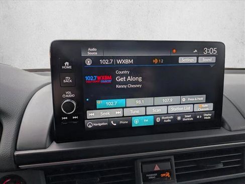 New 2025 Honda Pilot Touring image 11