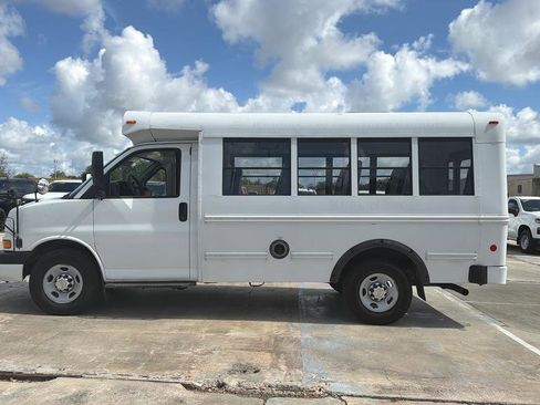 Used 2013 Chevrolet Express 3500 w/ School Bus Package RWD image 3