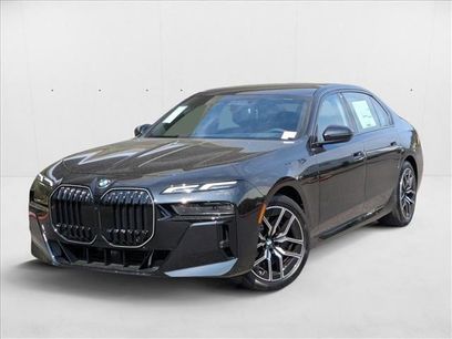 New 2025 BMW 740i xDrive