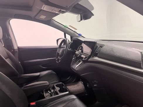 Used 2024 Honda Odyssey EX-L image 11