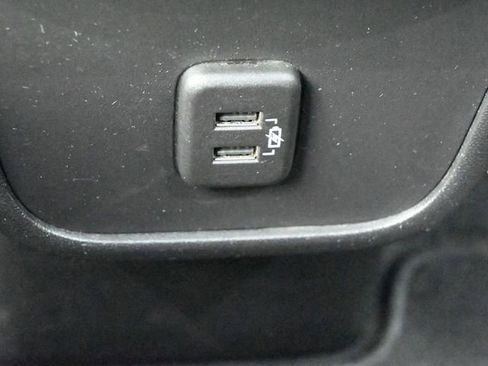 Used 2024 Chevrolet Equinox LT image 28