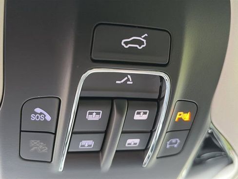 Used 2022 Maserati Levante Modena AWD/4WD image 13