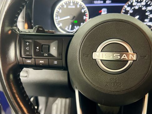 Used 2022 Nissan Pathfinder SV FWD image 18