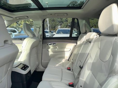 New 2026 Volvo XC90 T8 Ultra image 12
