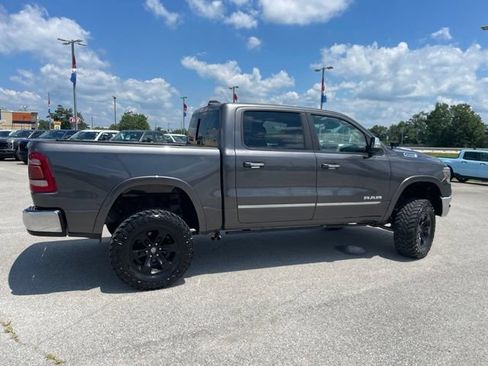 Used 2021 RAM 1500 Laramie AWD/4WD image 17