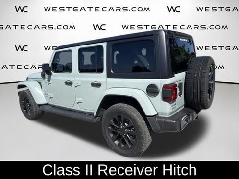 Used 2023 Jeep Wrangler Unlimited Sahara AWD/4WD image 10