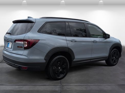 Certified 2022 Honda Pilot TrailSport image 6