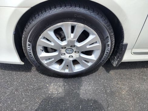 Used 2012 Toyota Avalon image 11