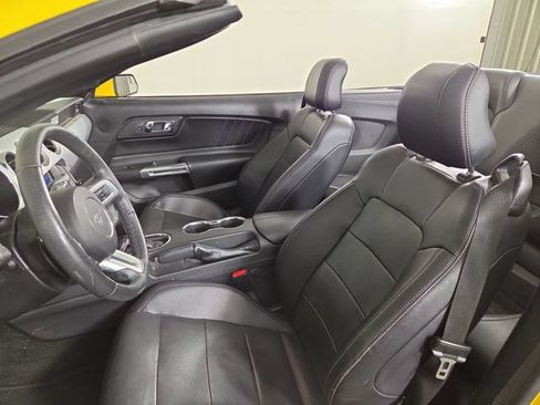 Used 2016 Ford Mustang Premium RWD image 13