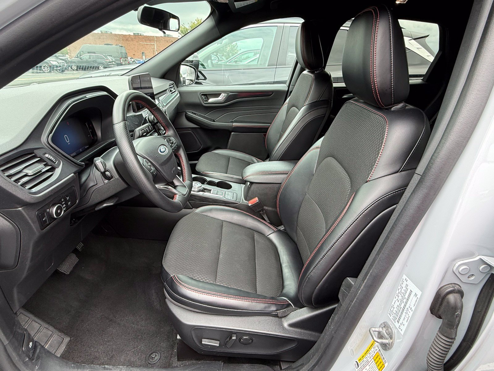 Used 2024 Ford Escape ST-Line w/ Tech Pack #1 AWD/4WD image 13