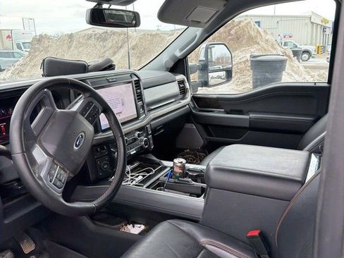 Used 2025 Ford F350 Lariat w/ Chrome Package image 34