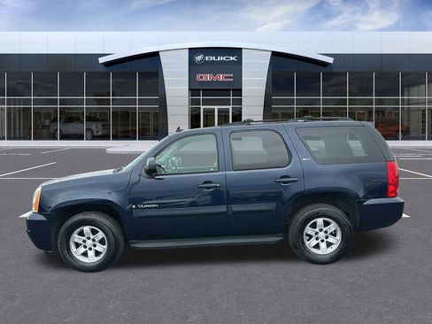 Used 2009 GMC Yukon SLT image 2