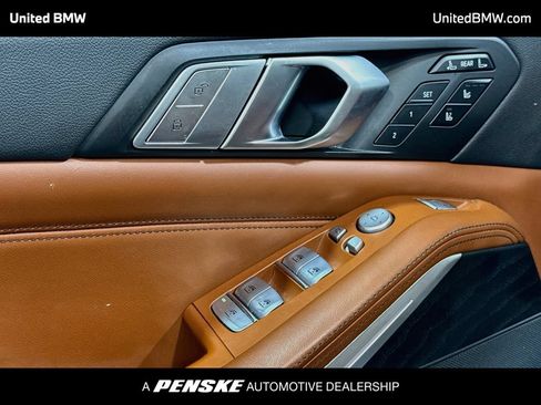 Used 2022 BMW X7 xDrive40i AWD/4WD image 10