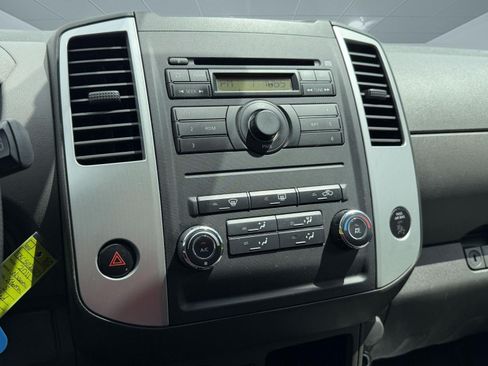 Used 2011 Nissan Xterra S AWD/4WD image 16