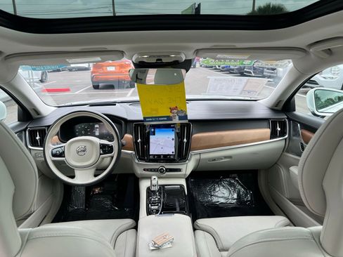 Used 2018 Volvo S90 T8 Inscription w/ Convenience Package AWD/4WD image 48