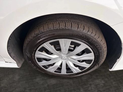 Used 2021 Toyota Camry LE w/ Cold Weather Package FWD image 38