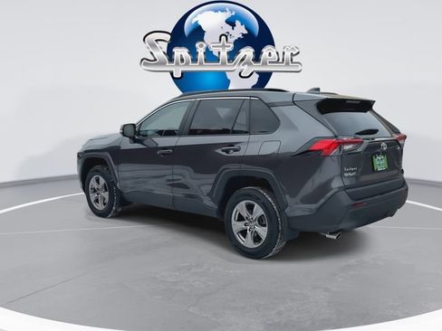 Used 2022 Toyota RAV4 XLE image 7