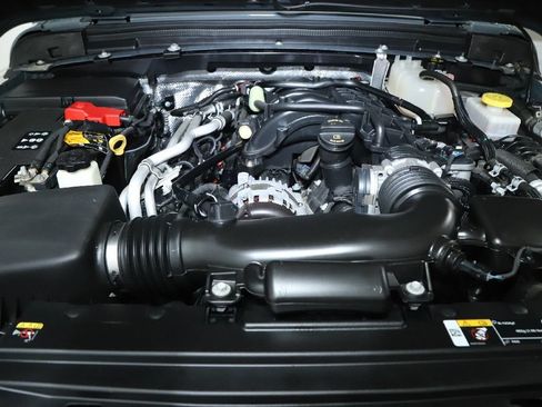 Used 2024 Jeep Wrangler Unlimited Sport AWD/4WD image 34