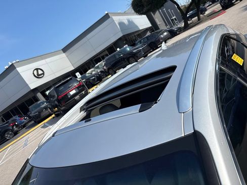 Used 2018 Lexus RX 350 FWD w/ Premium Package image 10
