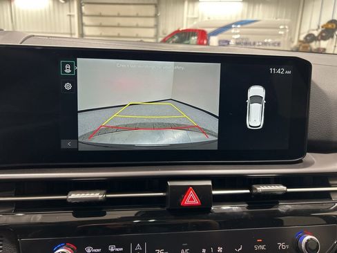 New 2026 Kia Sportage EX image 17