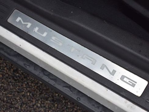 Used 2011 Ford Mustang GT Premium RWD image 17