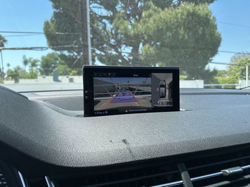 Used 2019 Audi Q7 3.0T Prestige w/ Prestige Package AWD/4WD image 9