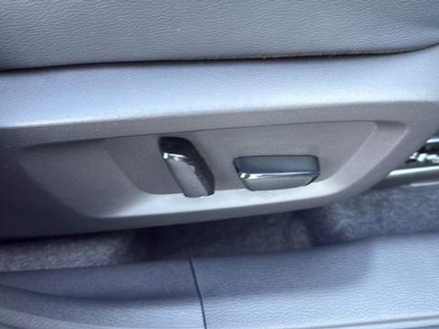 New 2026 Mitsubishi Outlander SEL image 23