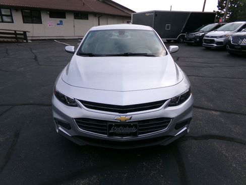Used 2018 Chevrolet Malibu Hybrid FWD image 8
