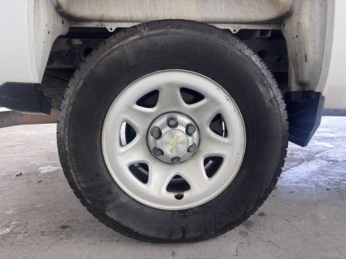 Used 2017 Chevrolet Silverado 1500 W/T RWD image 12