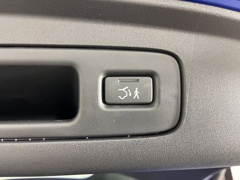 Certified 2025 Acura ADX A-Spec image 12