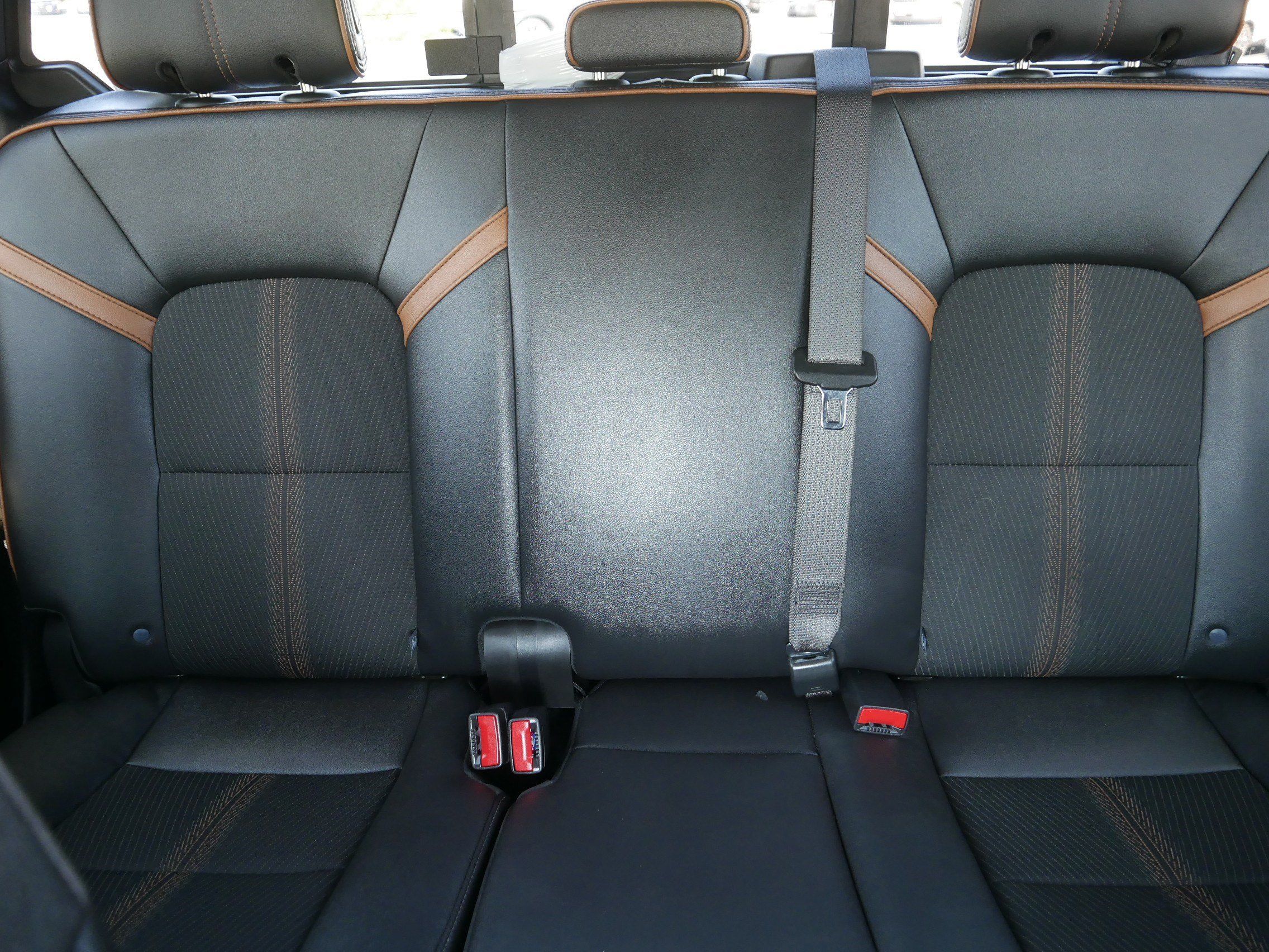 Used 2023 GMC Canyon AT4 w/ Technology Package AWD/4WD image 13