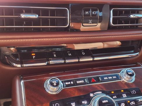 Used 2020 Lincoln Aviator Black Label w/ Dynamic Handling Package image 14