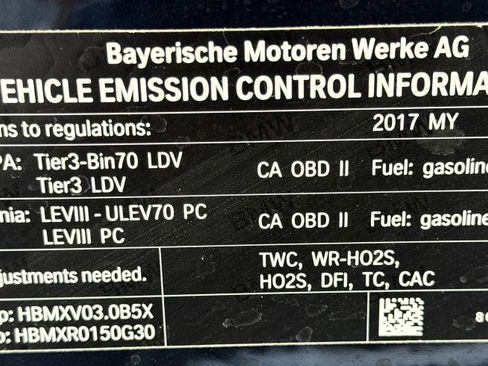 Used 2017 BMW 540i xDrive image 41