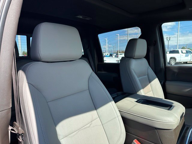 Used 2022 Chevrolet Silverado 3500 LTZ w/ LTZ Plus Package AWD/4WD image 33