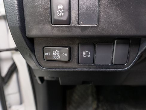 Used 2023 Toyota Tacoma SR5 w/ Technology Package RWD image 31