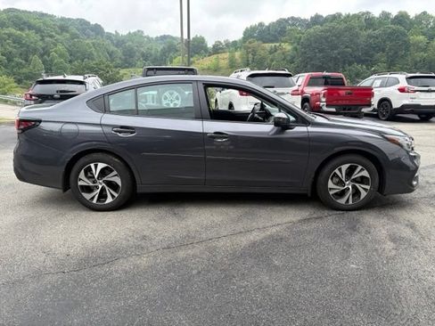 Used 2025 Subaru Legacy Premium AWD/4WD image 8