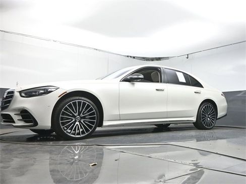 Used 2023 Mercedes-Benz S 500 4MATIC image 33