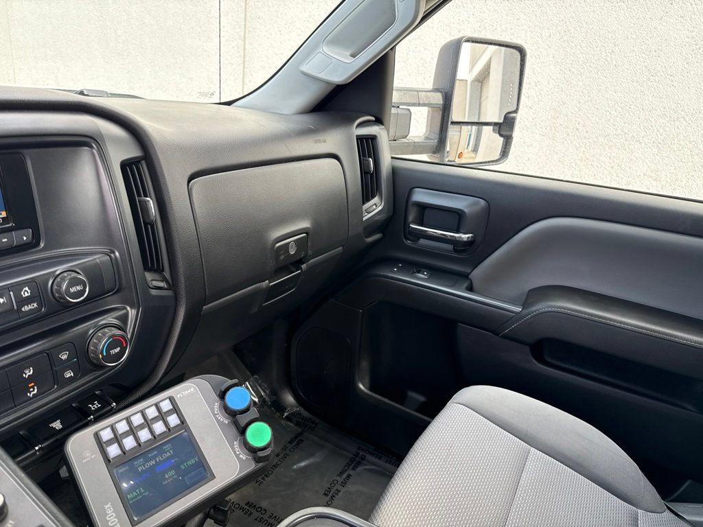 Used 2015 Chevrolet Silverado 3500 W/T w/ WT Convenience Package AWD/4WD image 26