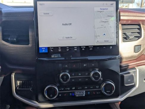 Used 2024 Ford Expedition Limited image 24