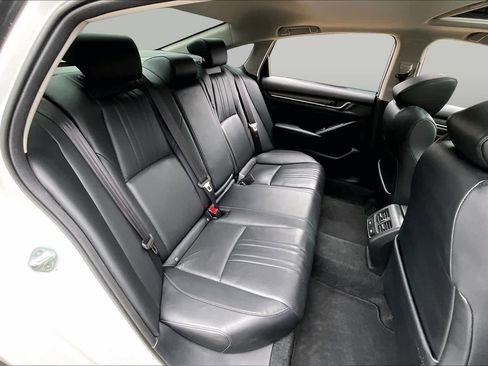 Used 2022 Honda Accord Touring image 20