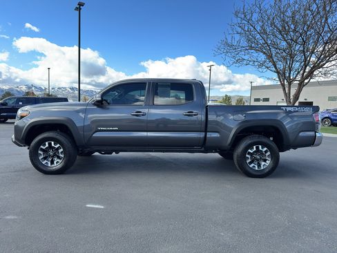 Certified 2023 Toyota Tacoma TRD Off-Road image 4