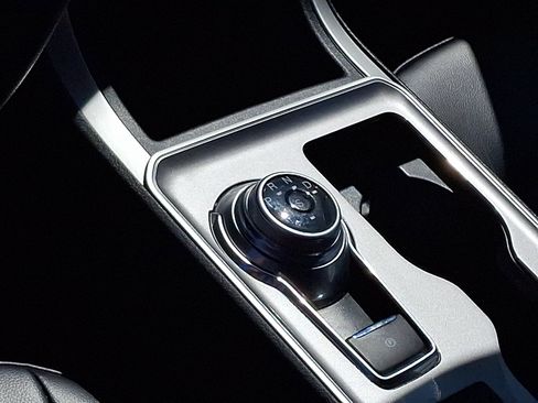 Certified 2024 Ford Edge SEL w/ Convenience Package AWD/4WD image 15