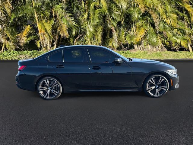 Used 2022 BMW 330i Sedan w/ Driving Assistance Package RWD image 3