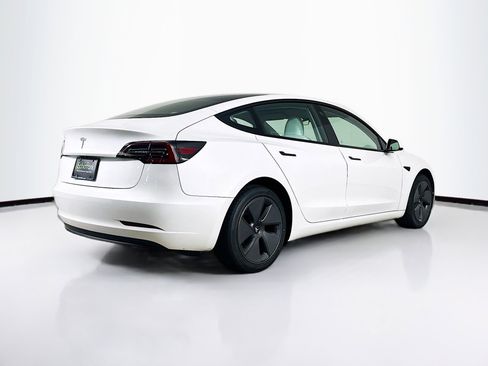 Used 2023 Tesla Model 3 Standard Range RWD image 9