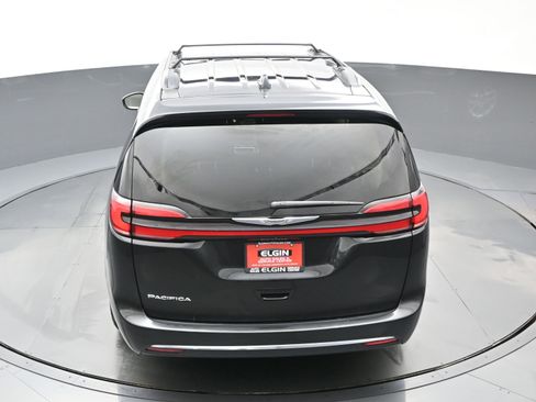 Used 2022 Chrysler Pacifica Touring-L FWD image 38