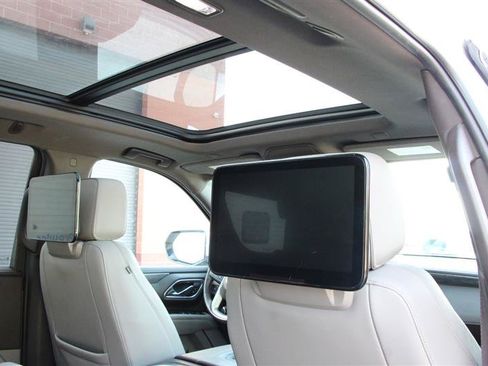 Used 2021 GMC Yukon SLT w/ SLT Luxury Plus Package AWD/4WD image 26
