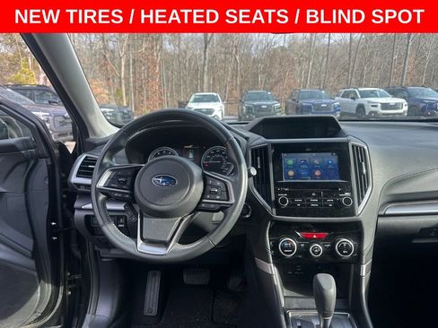 Used 2023 Subaru Forester Premium image 8