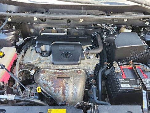 Used 2013 Toyota RAV4 XLE AWD/4WD image 16
