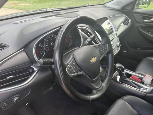 Used 2024 Chevrolet Malibu LT FWD image 8